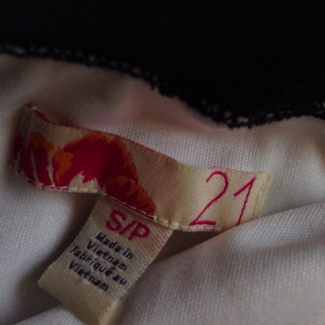 FOREVER 21(フォーエバートゥエンティーワン)のForever21スカート レディースのスカート(ミニスカート)の商品写真