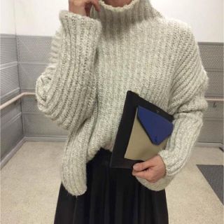 ザラ(ZARA)のZARA タートルネック ニット♡♡(ニット/セーター)