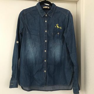 エーアイシー(A・I・C)のA.I.C エーアイシー ダンガリーデニムシャツ 小鳥刺繍プリント(シャツ/ブラウス(長袖/七分))