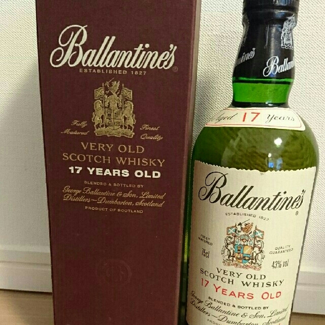 (Yumi様専用)【Ballantine's】バランタイン 17年 未開栓 食品/飲料/酒の酒(ウイスキー)の商品写真