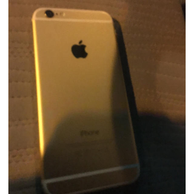 Apple(アップル)のiPhone6 64GB ゴールド スマホ/家電/カメラのスマートフォン/携帯電話(スマートフォン本体)の商品写真