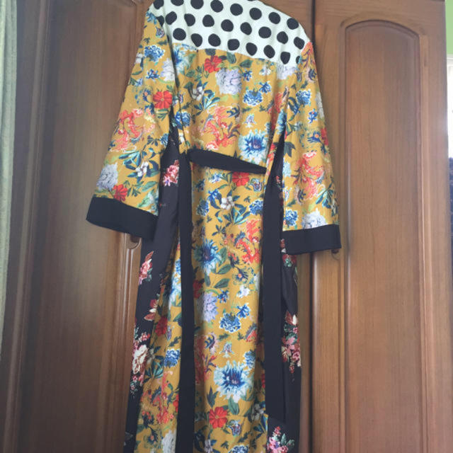 ZARA - キモノガウンS ZARA 未使用の通販 by setori|ザラならラクマ ZARA - キモノガウンS ZARA 未使用の通販 by setori|ザラならラクマ