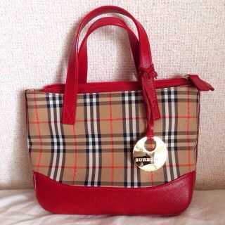 バーバリー(BURBERRY)の✳︎BURBERRYハンドバッグ✳︎(ハンドバッグ)