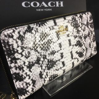 コーチ(COACH)のセール❣️新品コーチ長財布 F53659 エンボスドスネーク ホワイト(財布)