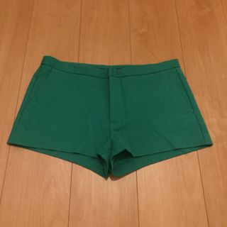 ザラ(ZARA)のZARA BASIC ショートパンツ(ショートパンツ)