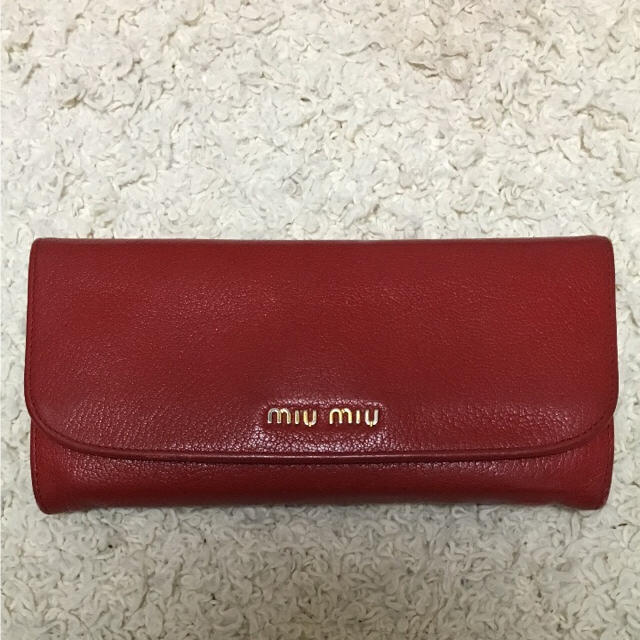 miumiu 赤 長財布 マドラス