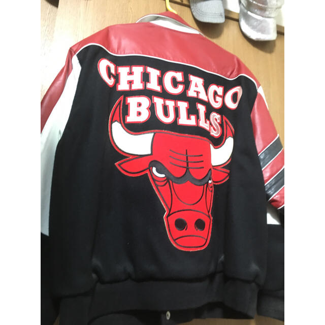 秋の大セール！CHICAGO BULLS シカゴブルズ 革ジャンの通販 by BB's