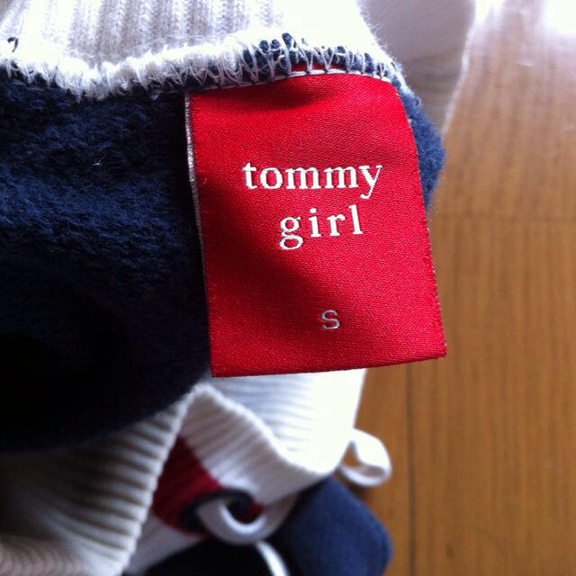tommy girl(トミーガール)のトミーガールネイビースウェット部屋着 レディースのルームウェア/パジャマ(ルームウェア)の商品写真