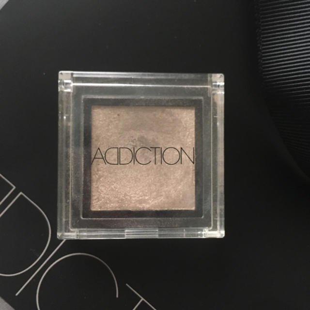 ADDICTION(アディクション)のADDICTION ザ・アイシャドウ 25 コスメ/美容のベースメイク/化粧品(アイシャドウ)の商品写真