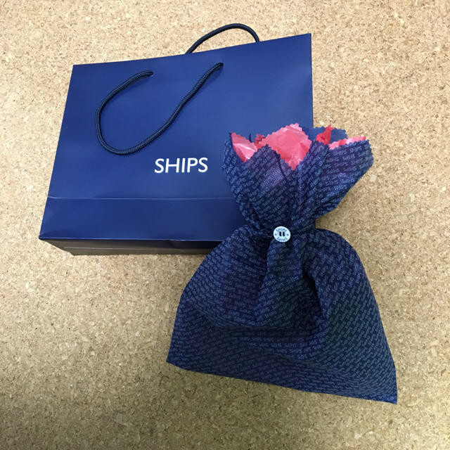 SHIPS(シップス)のシップス★ショッパー・ショップ袋★紙袋★ミニラッピング袋 レディースのバッグ(ショップ袋)の商品写真