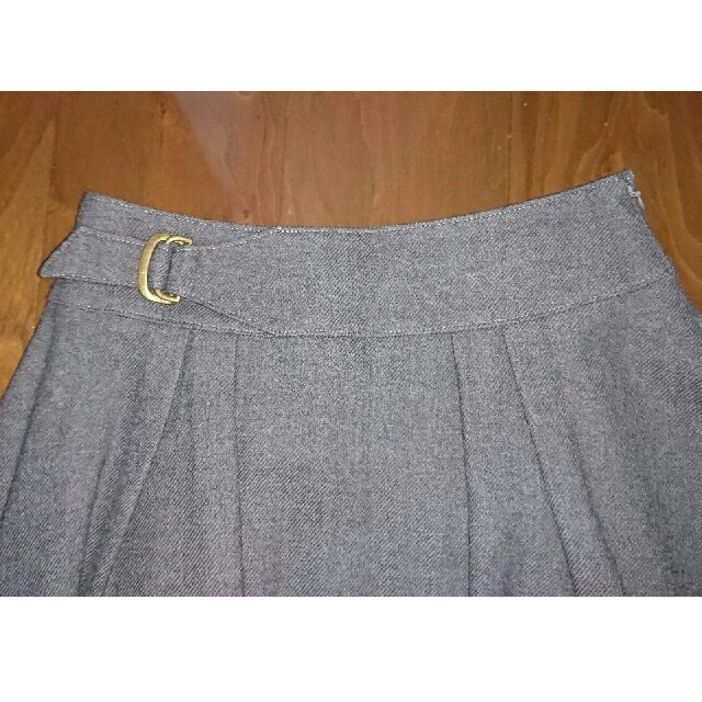 UNTITLED(アンタイトル)のmieko様専用 新品 UNTITLED ウールスカート グレー レディースのスカート(ひざ丈スカート)の商品写真