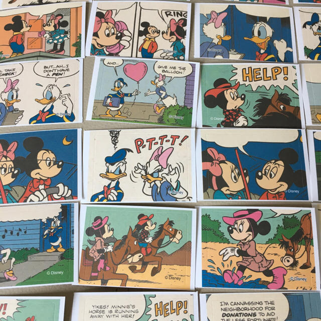 Disney(ディズニー)のディズニーコミック ラベルステッカー12枚セット✕2セット ハンドメイドの文具/ステーショナリー(しおり/ステッカー)の商品写真