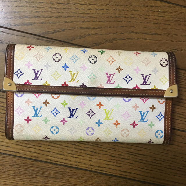 LOUIS VUITTON(ルイヴィトン)の最終 値下げ‼️ルイヴィトン マルチカラー 三つ折り長財布 レディースのファッション小物(財布)の商品写真