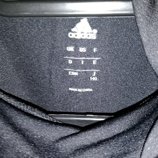 アディダス(adidas)のサッカーアンダーシャツ　pippiさん専用(ウェア)