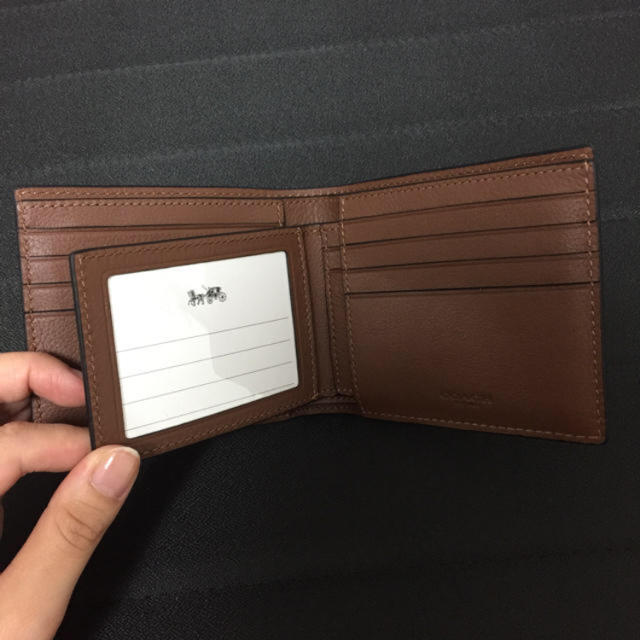 COACH(コーチ)のCOUCHメンズ 二つ折り財布 メンズのファッション小物(折り財布)の商品写真