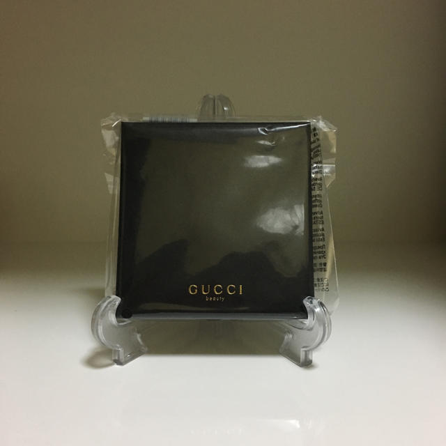 Gucci(グッチ)の★新品GUCCIコンパクトミラー★ コスメ/美容のコスメ/美容 その他(その他)の商品写真