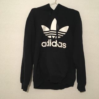 アディダス(adidas)のadidas黒パーカー(パーカー)