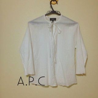 アーペーセー(A.P.C)の値下げ 美品a.p.c デザインブラウス(シャツ/ブラウス(長袖/七分))