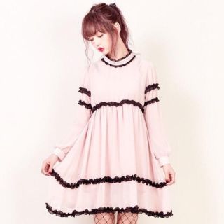 イーハイフンワールドギャラリーボンボン(E hyphen world gallery BonBon)の売り切り希望💋BonBon💋シフォンフリルハイネックオーバーワンピース(ミニワンピース)