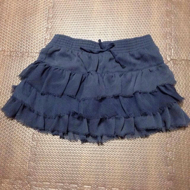 ZARA KIDS(ザラキッズ)のZARAGirls フリルスカート104 キッズ/ベビー/マタニティのキッズ服女の子用(90cm~)(その他)の商品写真