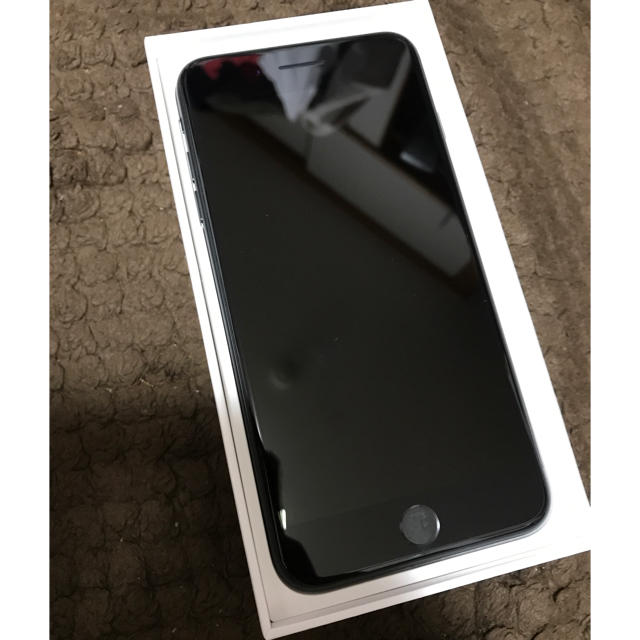 Apple(アップル)の iPhone 7 Plus128 au SIMロック解除済み スマホ/家電/カメラのスマートフォン/携帯電話(スマートフォン本体)の商品写真