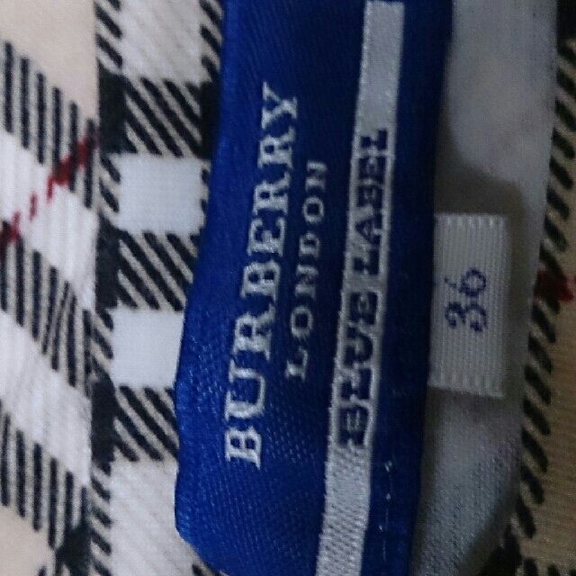 BURBERRY(バーバリー)のBurberryノースリーブスシャツ レディースのトップス(シャツ/ブラウス(半袖/袖なし))の商品写真