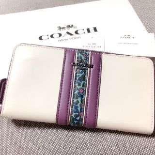 コーチ(COACH)の新品未使用　秋冬新作　コーチ　長財布　COACH フローラル柄　クリームホワイト(財布)