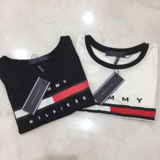 トミーヒルフィガー(TOMMY HILFIGER)のTOMMY HILFIGER 腹出しTシャツ(Tシャツ(半袖/袖なし))