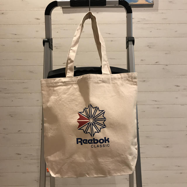 Reebok(リーボック)のゆ様専用 リーボック★トートバッグ レディースのバッグ(トートバッグ)の商品写真