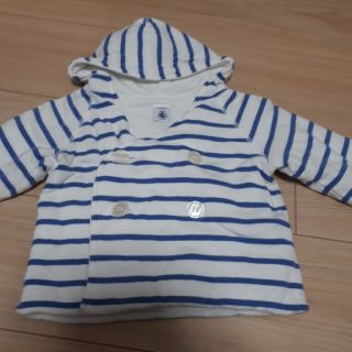 プチバトー(PETIT BATEAU)のプチバトー　ベビーコート　サイズは70～80(ジャケット/コート)