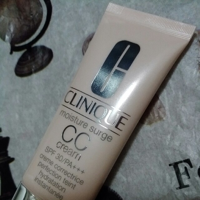 CLINIQUE(クリニーク)のクリニークモイスチャーサージCCクリーム30 ナチュラル コスメ/美容のベースメイク/化粧品(化粧下地)の商品写真