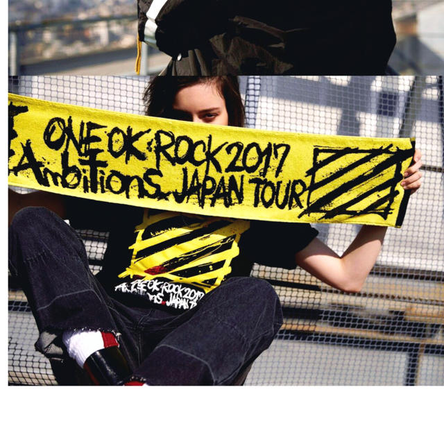 ONE OK ROCK(ワンオクロック)の送料込  ONE OK ROCK ※4点セット※ エンタメ/ホビーのタレントグッズ(ミュージシャン)の商品写真