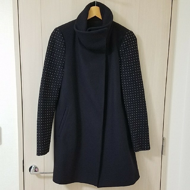 ZARA(ザラ)のZARA❤アップリケスリーブウールコート ネイビー レディースのジャケット/アウター(チェスターコート)の商品写真