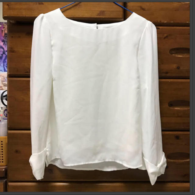 ASTORIA ODIER(アストリアオディール)の袖リボン とろみブラウス レディースのトップス(シャツ/ブラウス(長袖/七分))の商品写真