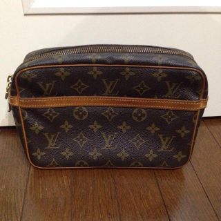 ルイヴィトン(LOUIS VUITTON)のルイヴィトン☆本物☆セカンドバッグ(クラッチバッグ)