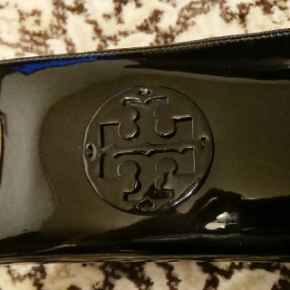 トリーバーチ(Tory Burch)のTORY BURCH エナメル財布(財布)