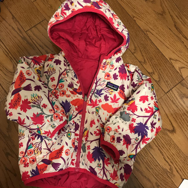 patagonia(パタゴニア)のパタゴニア 3T リバーシブル キッズ/ベビー/マタニティのキッズ服女の子用(90cm~)(ジャケット/上着)の商品写真