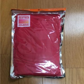 ユニクロ(UNIQLO)のヒートテック八分袖（RED）(アンダーシャツ/防寒インナー)