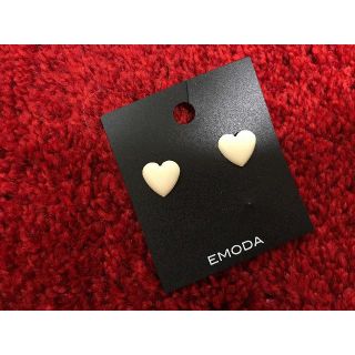 エモダ(EMODA)の早い者勝ち★今なら値下げ大歓迎！美品★EMODAピアス(ピアス)