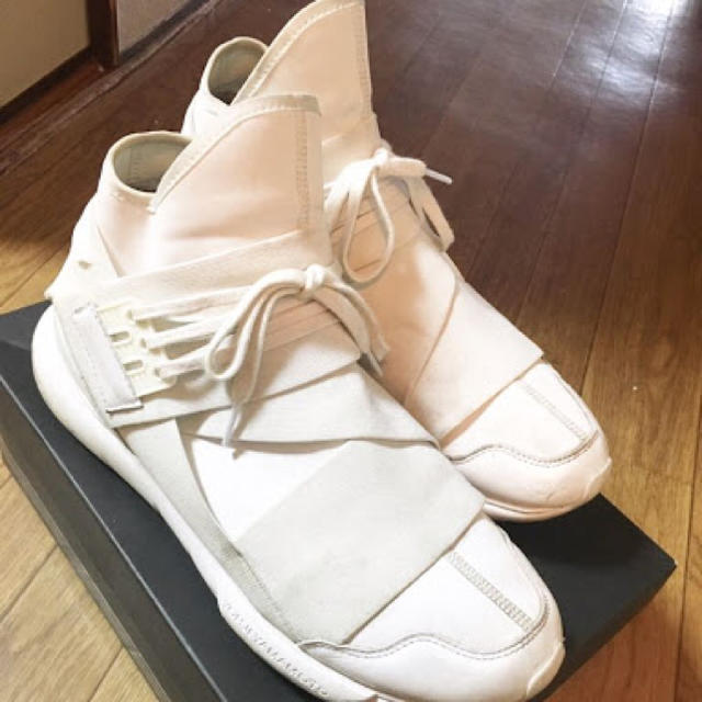 Y-3(ワイスリー)の名: Y-3  QASA HIGH メンズの靴/シューズ(スニーカー)の商品写真