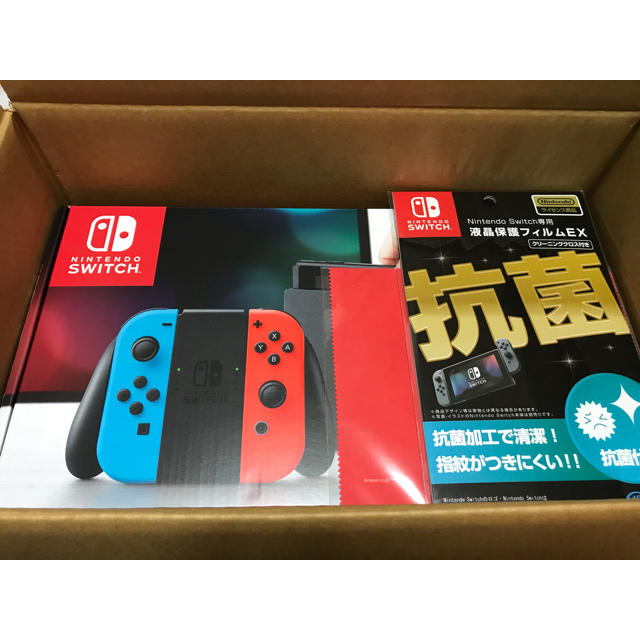 Nintendo Switch(ニンテンドースイッチ)の新品未使用 ニンテンドースイッチ ネオンブルー ネオンレッド 本体 フィルム付き エンタメ/ホビーのゲームソフト/ゲーム機本体(家庭用ゲーム機本体)の商品写真