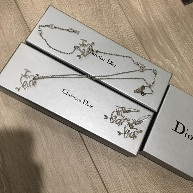 Christian Dior(クリスチャンディオール)のディオール 3点セット ピアス ネックレス ブレスレット レディースのアクセサリー(ネックレス)の商品写真