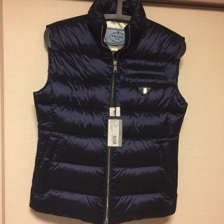 PRADA - 【新品、未使用】PRADA ダウンベストの通販 by
