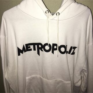 サンダイメジェイソウルブラザーズ(三代目 J Soul Brothers)の⚠️値引き中 三代目 METROPOLIZ 白 パーカー Ｌ (男性タレント)