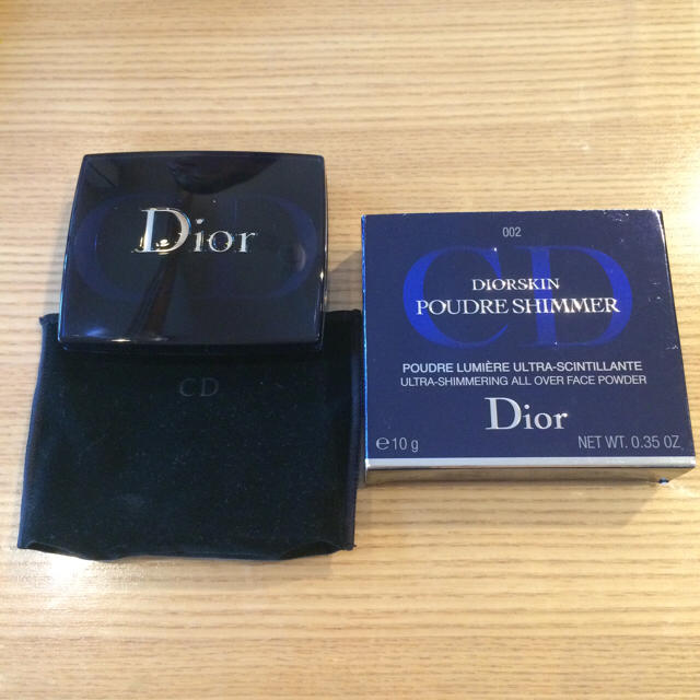 Christian Dior(クリスチャンディオール)のChristian Dior 新品未使用 スキンシマーパウダー コスメ/美容のベースメイク/化粧品(フェイスパウダー)の商品写真