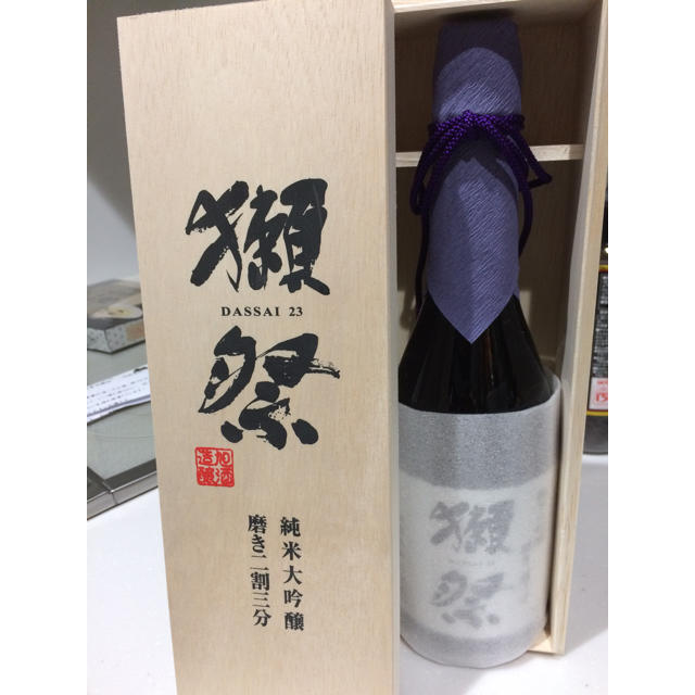 獺祭 純米大吟醸 2割3分 桐箱付き 食品/飲料/酒の酒(日本酒)の商品写真