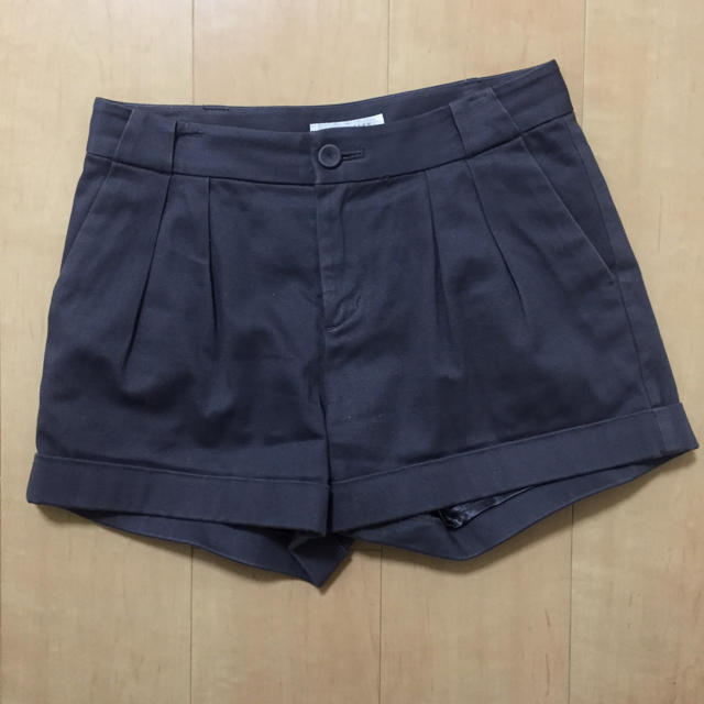 LOWRYS FARM(ローリーズファーム)の【中古】ローリーズファーム ショートパンツ グレー M レディースのパンツ(ショートパンツ)の商品写真