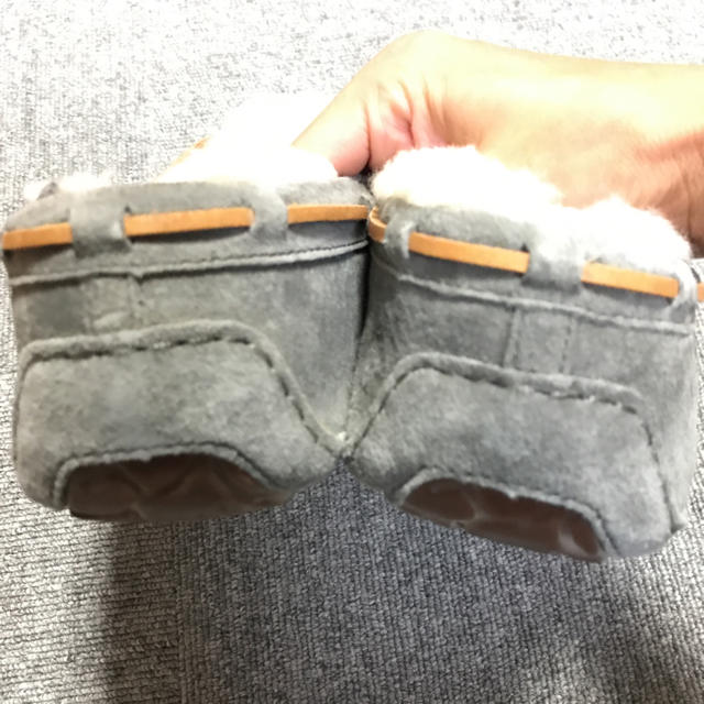 UGG(アグ)のUGG DAKOTA 38 グレー レディースの靴/シューズ(スリッポン/モカシン)の商品写真