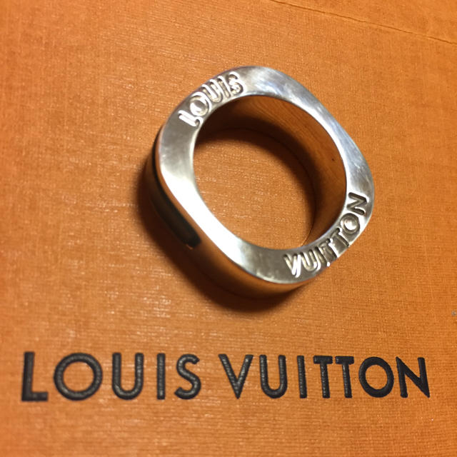 LOUIS VUITTON(ルイヴィトン)のいとちゃん様専用！！ ルイヴィトン 指輪 リング 美品 ★ メンズのアクセサリー(リング(指輪))の商品写真