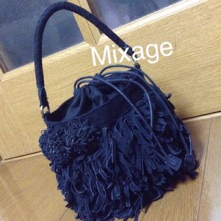 フリンジ付き黒色バッグ MIxage(トートバッグ)